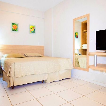 Golden Dolphin Express 403 Hotel Калдас Новас Екстериор снимка