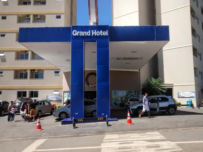 Golden Dolphin Express 403 Hotel Калдас Новас Екстериор снимка