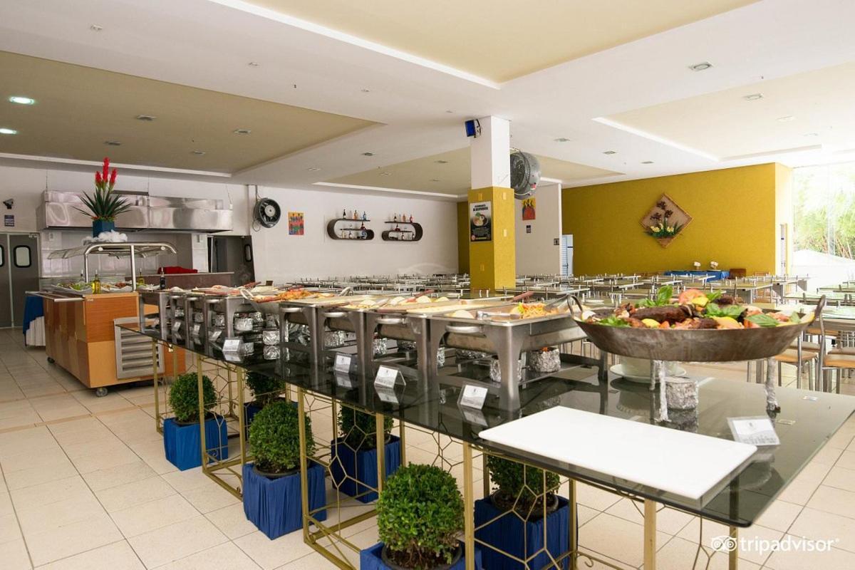 Golden Dolphin Express 403 Hotel Калдас Новас Екстериор снимка