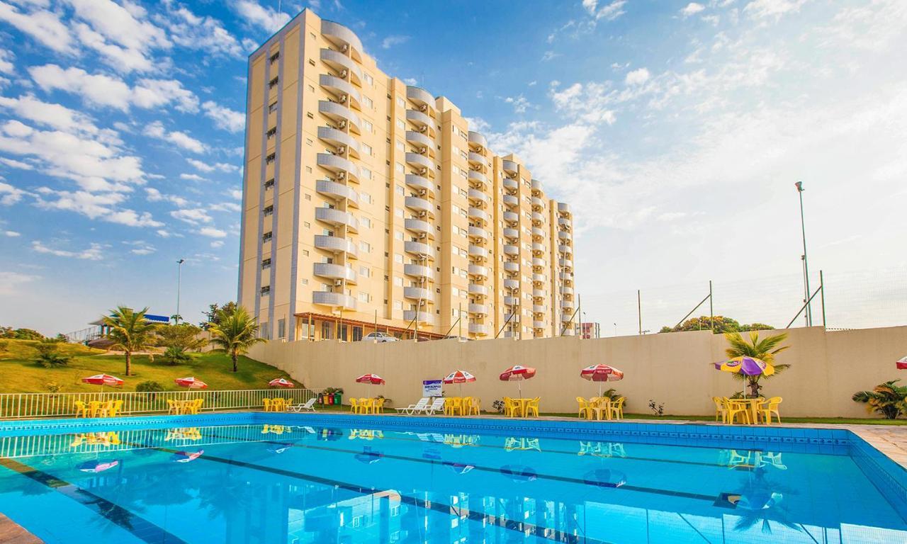 Golden Dolphin Express 403 Hotel Калдас Новас Екстериор снимка