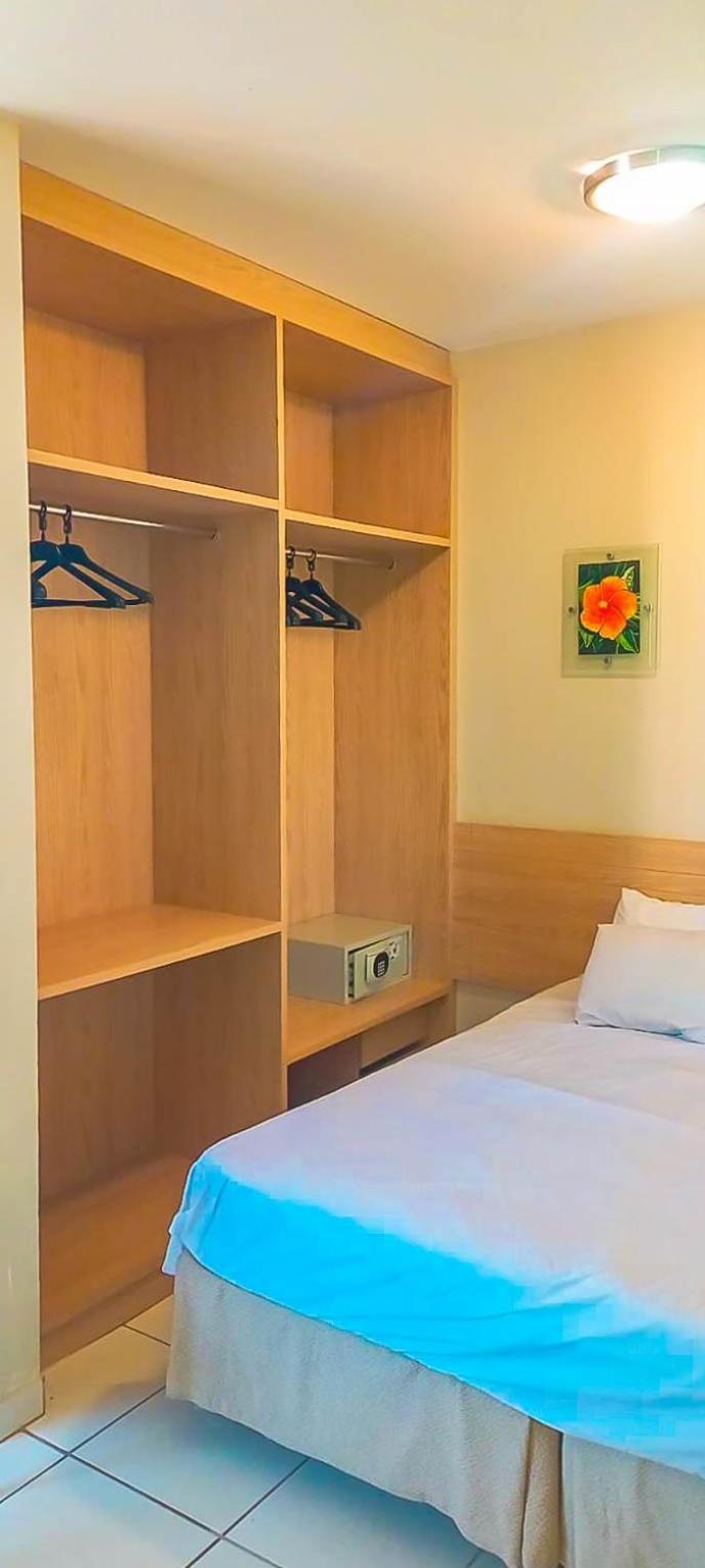 Golden Dolphin Express 403 Hotel Калдас Новас Екстериор снимка